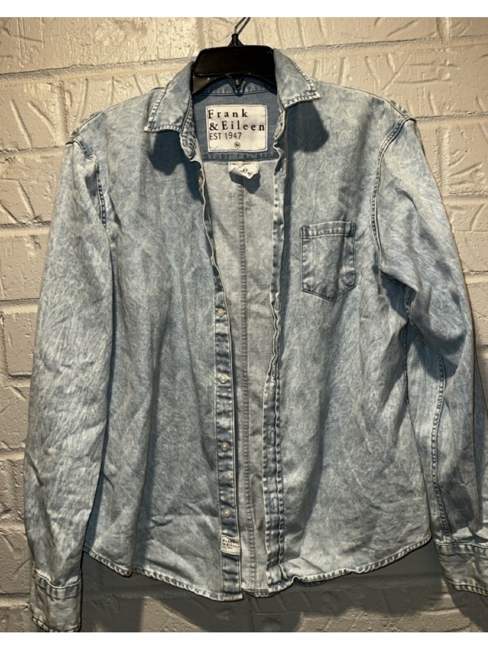 Frank & Eileen Luke Light Blue Acid Wash Denim Shirt Size XS